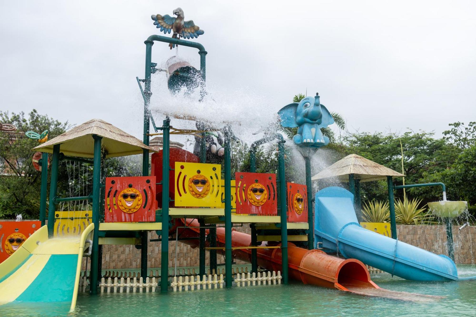 Blue Ocean The Fern Resort & Spa Ganpatipule Exterior photo