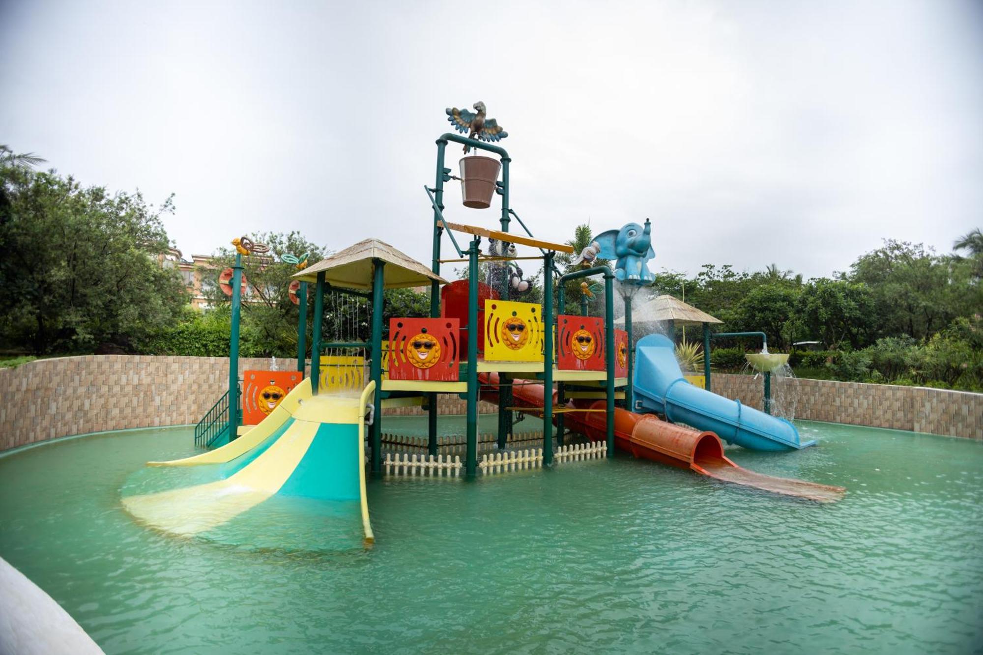 Blue Ocean The Fern Resort & Spa Ganpatipule Exterior photo