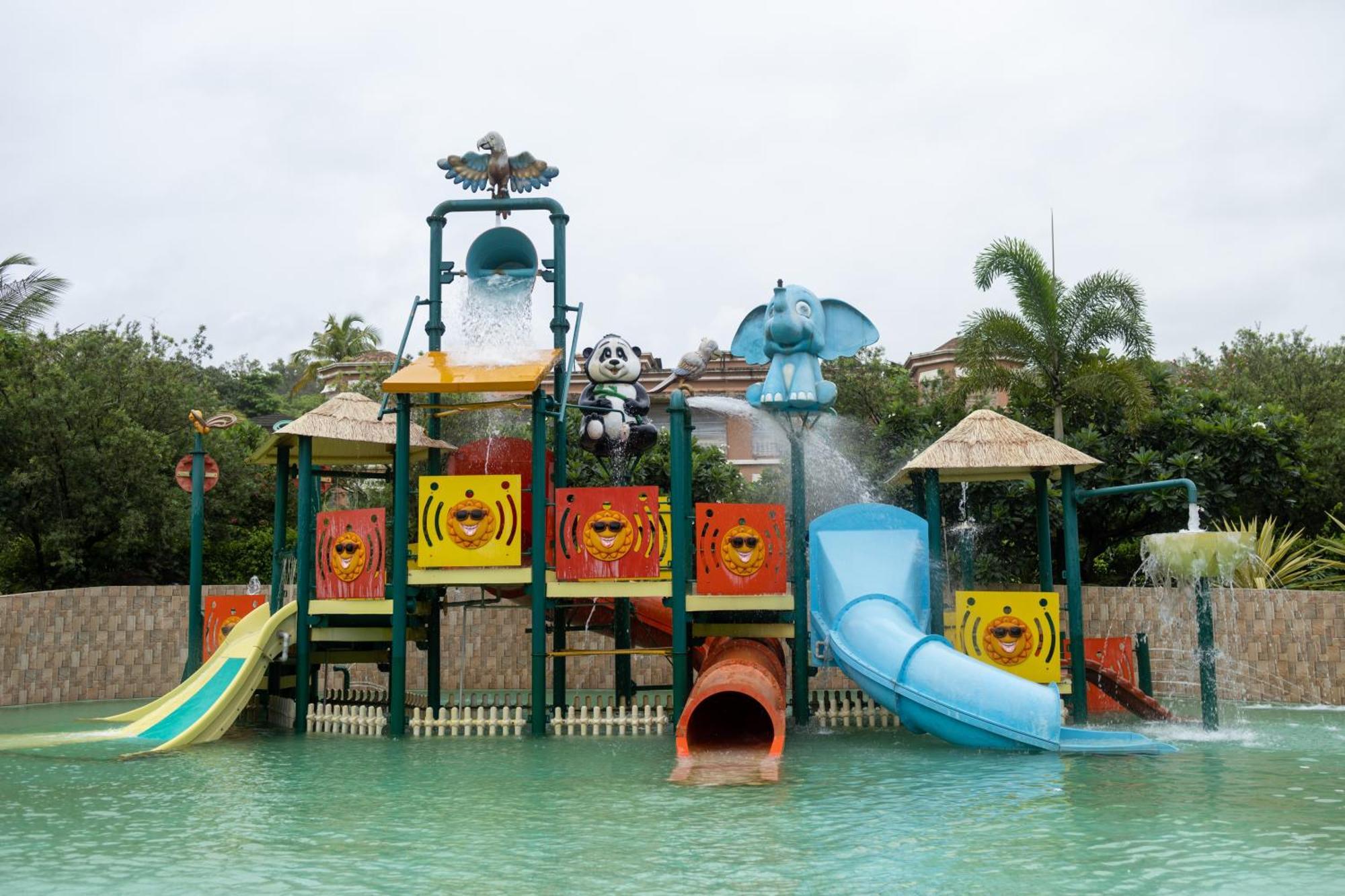 Blue Ocean The Fern Resort & Spa Ganpatipule Exterior photo