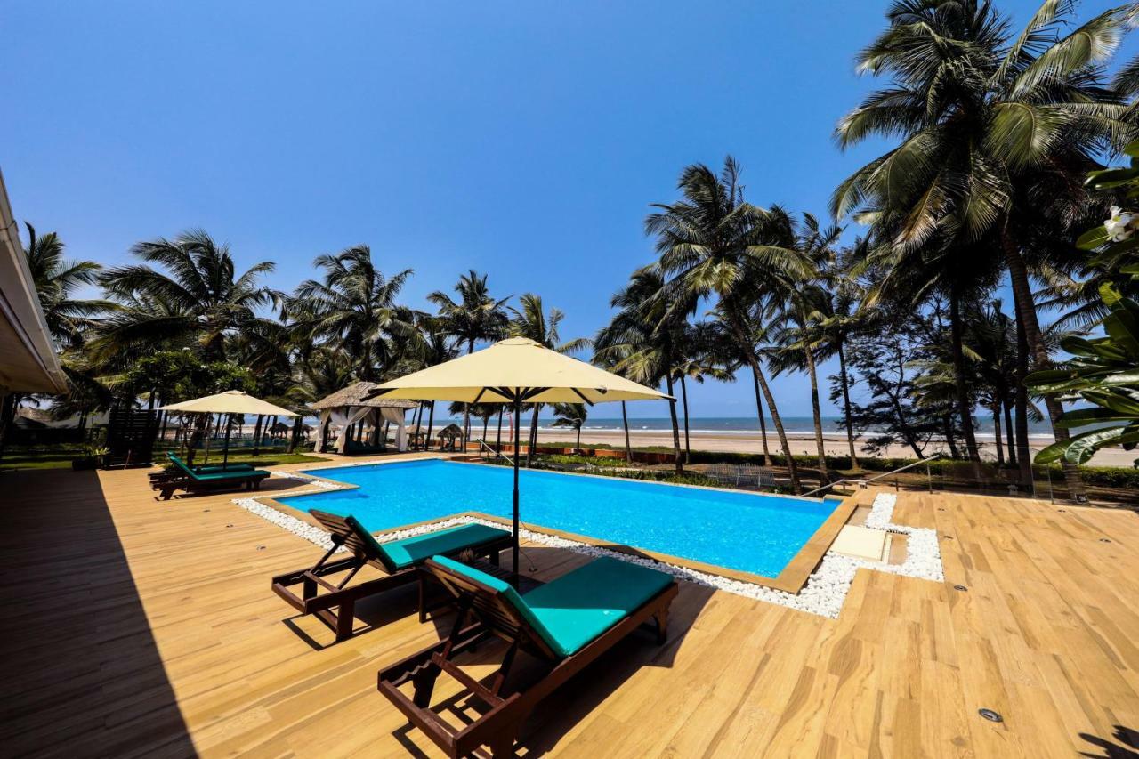 Blue Ocean The Fern Resort & Spa Ganpatipule Exterior photo