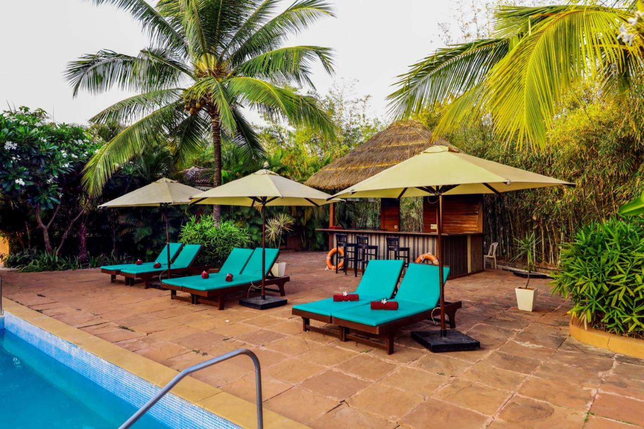 Blue Ocean The Fern Resort & Spa Ganpatipule Exterior photo