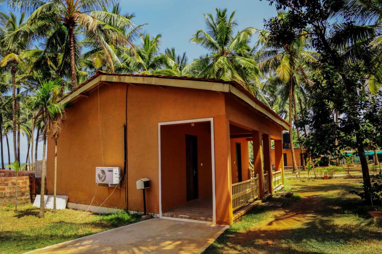 Blue Ocean The Fern Resort & Spa Ganpatipule Exterior photo